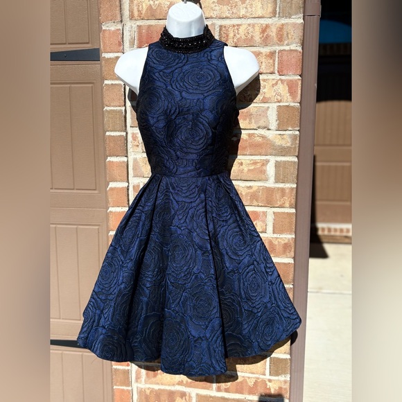 Sherri Hill Navy Blue Floral Dress size 4 - Picture 2 of 7